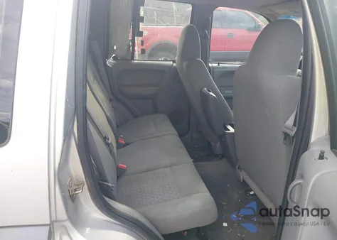 2006 Jeep Liberty Sport z USA, uszkodzony, nr VIN 1J4GL48K16W139492